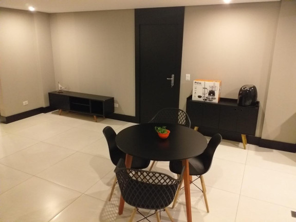 Imagem Apartamento com 1 Quarto à Venda, 61 m² em Novo Mundo - Curitiba Imagem Apartamento com 1 Quarto à Venda, 61 m² em Novo Mundo - Curitiba
