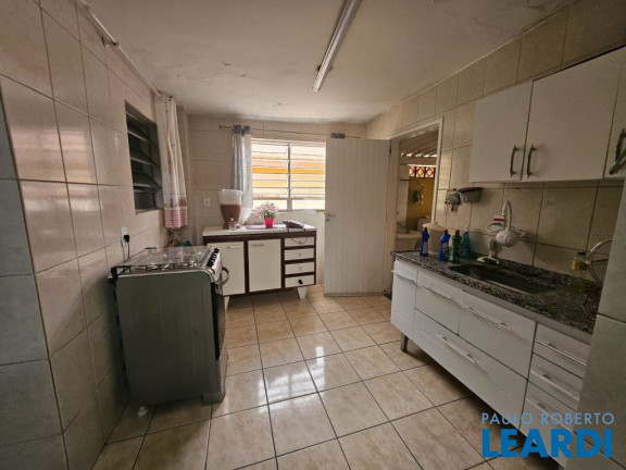 Imagem Casa com 1 Quarto à Venda, 147 m² em Vila Floresta - Santo André