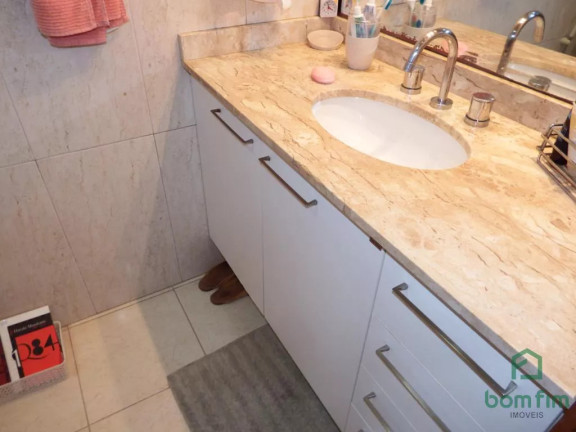 Imagem Apartamento com 3 Quartos à Venda, 127 m² em Higienópolis - Porto Alegre Imagem Apartamento com 3 Quartos à Venda, 127 m² em Higienópolis - Porto Alegre