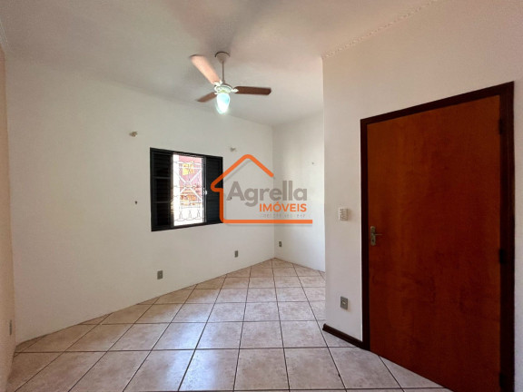 Imagem Casa com 3 Quartos à Venda, 211 m² em Jardim Nazareth - Mogi Mirim Imagem Casa com 3 Quartos à Venda, 211 m² em Jardim Nazareth - Mogi Mirim
