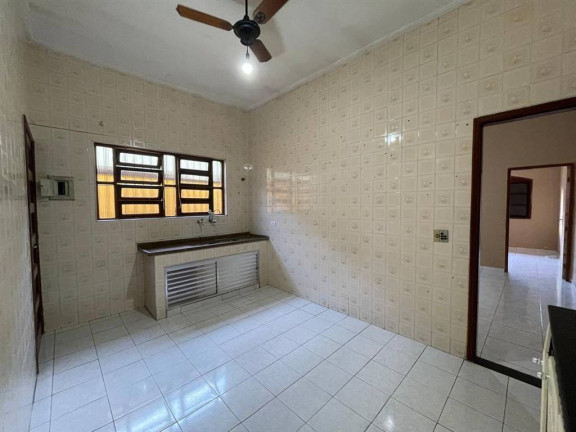 Imagem Casa com 2 Quartos à Venda, 77 m² em Vila Tupi - Praia Grande