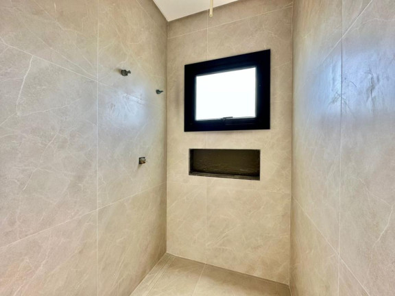 Imagem Casa com 4 Quartos à Venda, 250 m² em -- - Xangri-la Imagem Casa com 4 Quartos à Venda, 250 m² em -- - Xangri-la