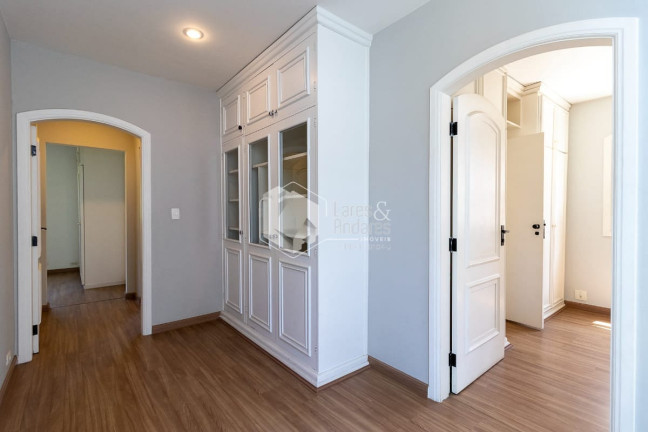 Imagem Casa com 4 Quartos à Venda, 260 m² em Jardim Morumbi - São Paulo