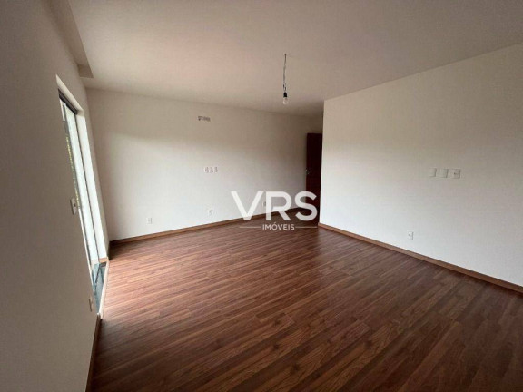 Imagem Casa com 3 Quartos à Venda, 268 m² em Albuquerque - Teresópolis Imagem Casa com 3 Quartos à Venda, 268 m² em Albuquerque - Teresópolis