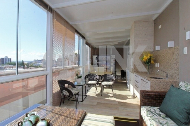 Imagem Imóvel com 1 Quarto à Venda, 160 m² em Higienópolis - Porto Alegre Imagem Imóvel com 1 Quarto à Venda, 160 m² em Higienópolis - Porto Alegre