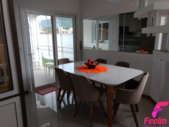 Imagem Casa com 3 Quartos à Venda, 145 m² em Ribeirão Da Ilha - Florianópolis Imagem Casa com 3 Quartos à Venda, 145 m² em Ribeirão Da Ilha - Florianópolis