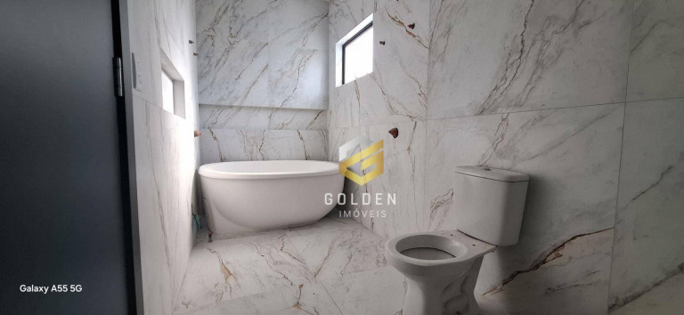 Imagem Casa com 3 Quartos à Venda, 180 m² em Santa Regina - Camboriú