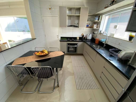 Imagem Casa de Condomínio com 4 Quartos à Venda,  em Jardim Do Golf I - Jandira