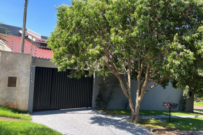 Casa à Venda, 217 m² em Jardim Atlântico - Umuarama