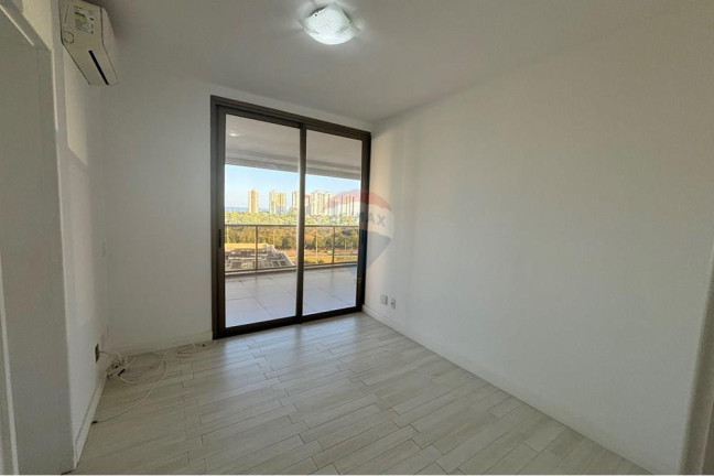 Imagem Apartamento com 4 Quartos à Venda, 217 m² em Barra Da Tijuca - Rio De Janeiro Imagem Apartamento com 4 Quartos à Venda, 217 m² em Barra Da Tijuca - Rio De Janeiro