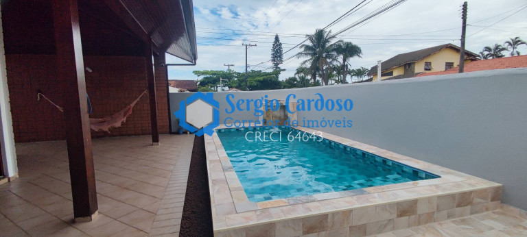 Imagem Casa com 5 Quartos à Venda, 228 m² em Grandesp - Itanhaém