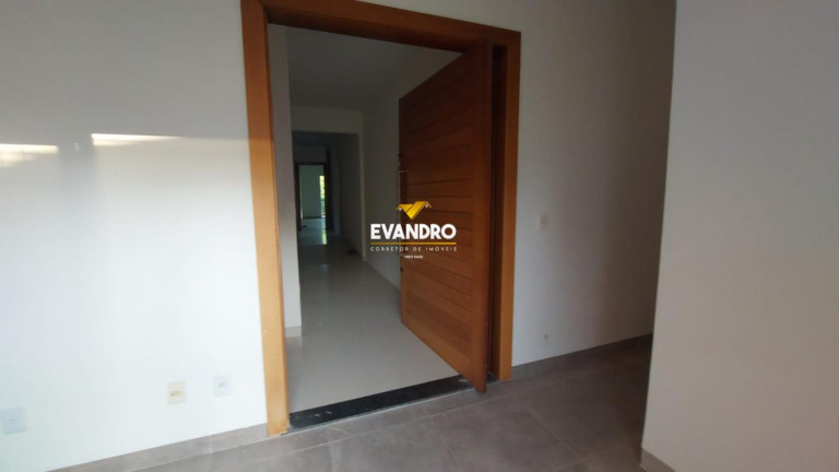 Imagem Casa com 5 Quartos à Venda, 840 m² em Santa Cruz - Cuiabá Imagem Casa com 5 Quartos à Venda, 840 m² em Santa Cruz - Cuiabá