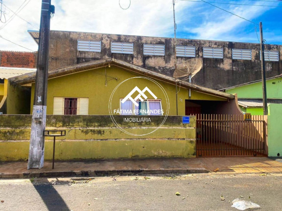 Casa com 3 Quartos à Venda,  em Conunto Dos Estados - Sertanópolis