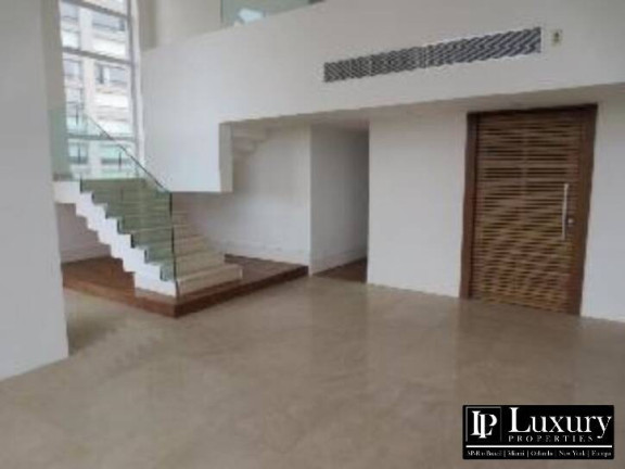 Imagem Cobertura com 4 Quartos à Venda, 528 m² em Vila Nova Conceição - São Paulo
