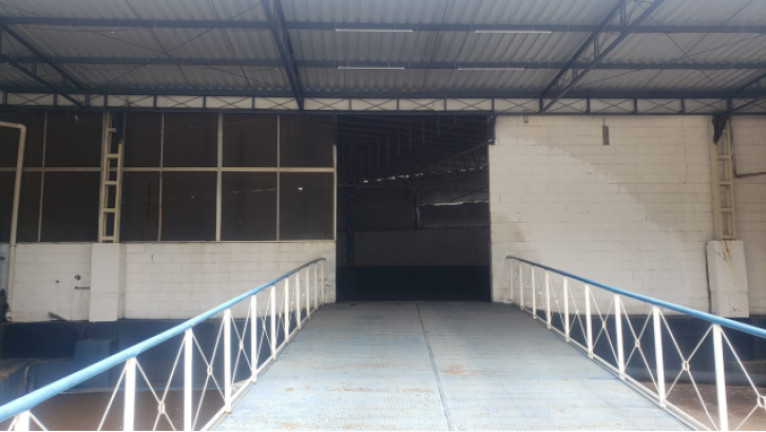 Imagem Casa para Alugar, 16.000 m² em Vila Santa Terezinha - Carapicuíba