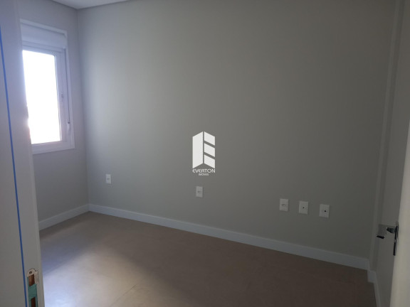 Imagem Apartamento com 3 Quartos à Venda, 170 m² em Nossa Senhora De Lourdes - Santa Maria Imagem Apartamento com 3 Quartos à Venda, 170 m² em Nossa Senhora De Lourdes - Santa Maria