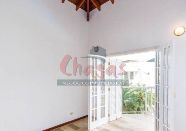 Imagem Sobrado com 4 Quartos à Venda, 650 m² em Tabatinga - Caraguatatuba