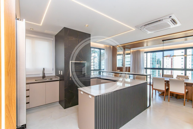 Imagem Apartamento com 4 Quartos à Venda, 137 m² em Pioneiros - Balneário Camboriú Imagem Apartamento com 4 Quartos à Venda, 137 m² em Pioneiros - Balneário Camboriú