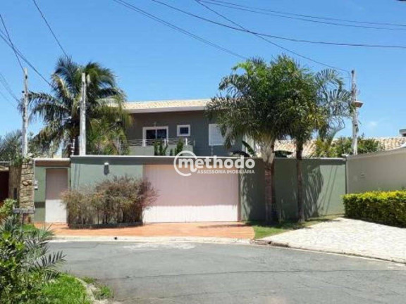 Casa com 4 Quartos à Venda, 327 m² em Parque São Quirino - Campinas