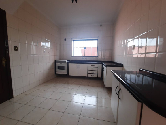 Imagem Casa com 4 Quartos para Alugar, 250 m² em Independência - Taubaté Imagem Casa com 4 Quartos para Alugar, 250 m² em Independência - Taubaté