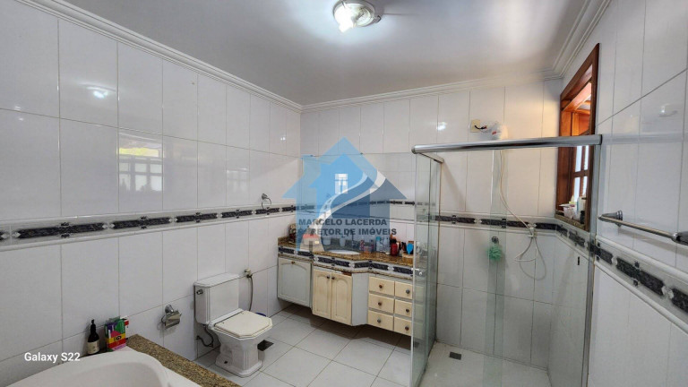 Imagem Casa com 4 Quartos à Venda, 338 m² em Dom Pedro - Manaus Imagem Casa com 4 Quartos à Venda, 338 m² em Dom Pedro - Manaus