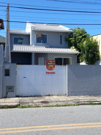 Sobrado com 3 Quartos à Venda, 304 m² em Balneário - Florianópolis