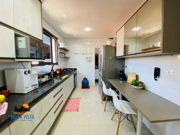 Imagem Casa com 3 Quartos à Venda, em Boqueirão - Santos Imagem Casa com 3 Quartos à Venda, em Boqueirão - Santos