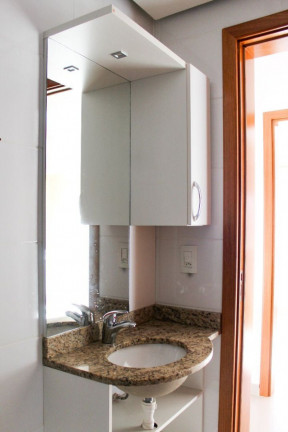 Imagem Imóvel com 2 Quartos à Venda, 57 m² em Vila Nova - Porto Alegre Imagem Imóvel com 2 Quartos à Venda, 57 m² em Vila Nova - Porto Alegre