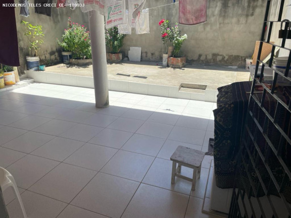 Imagem Casa com 2 Quartos à Venda, 65 m² em Araturi - Caucaia