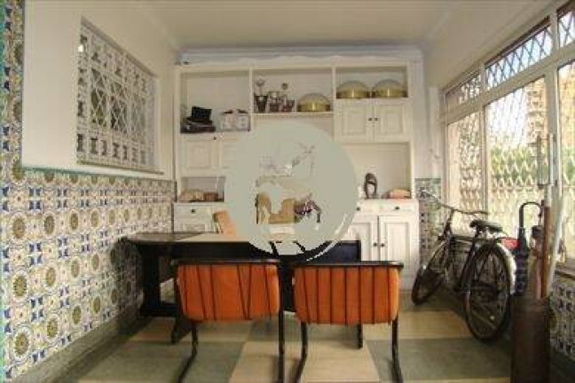 Imagem Casa com 3 Quartos à Venda, 340 m² em Embare - Santos Imagem Casa com 3 Quartos à Venda, 340 m² em Embare - Santos