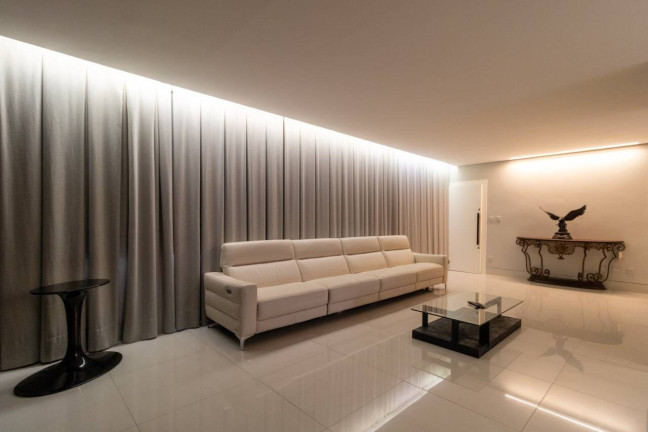 Imagem Apartamento com 2 Quartos à Venda, 164 m² em Lourdes - Belo Horizonte Imagem Apartamento com 2 Quartos à Venda, 164 m² em Lourdes - Belo Horizonte