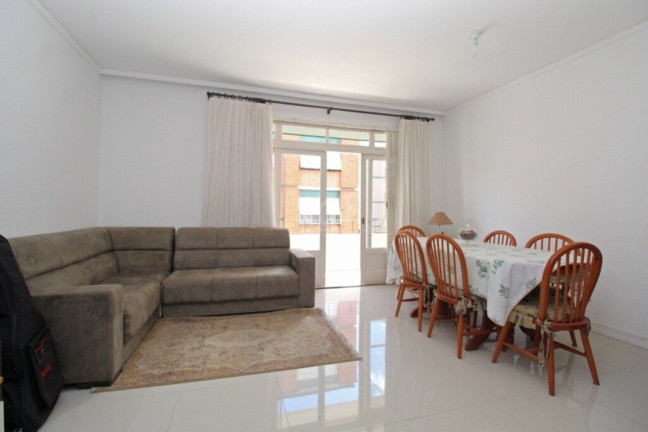 Imagem Imóvel com 2 Quartos à Venda, 97 m² em Menino Deus - Porto Alegre Imagem Imóvel com 2 Quartos à Venda, 97 m² em Menino Deus - Porto Alegre