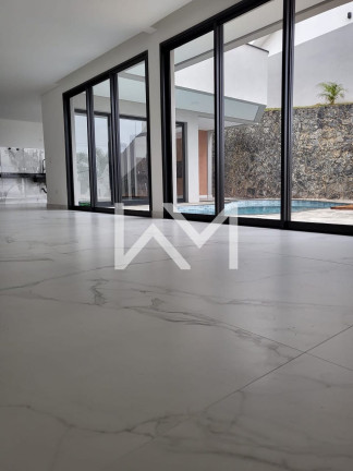 Imagem Casa com 3 Quartos à Venda, 355 m² em Caputera - Arujá Imagem Casa com 3 Quartos à Venda, 355 m² em Caputera - Arujá