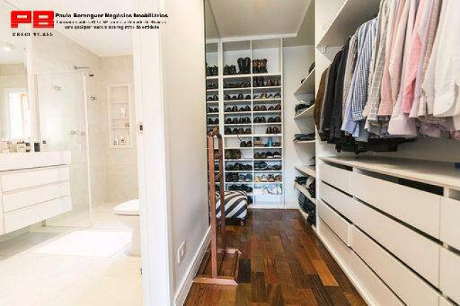 Imagem Sobrado com 4 Quartos à Venda, 300 m² em Vila Olímpia - São Paulo Imagem Sobrado com 4 Quartos à Venda, 300 m² em Vila Olímpia - São Paulo