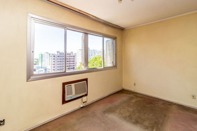 Imagem Imóvel com 3 Quartos à Venda, 122 m² em Independência - Porto Alegre Imagem Imóvel com 3 Quartos à Venda, 122 m² em Independência - Porto Alegre