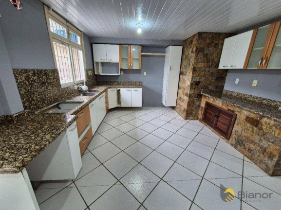 Imagem Casa com 3 Quartos à Venda ou Locação, 240 m² em Velha - Blumenau