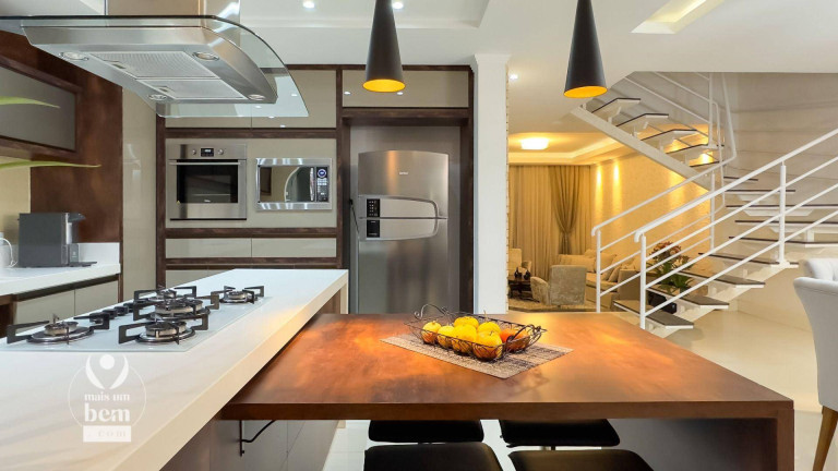 Imagem Sobrado com 3 Quartos à Venda ou Locação, 207 m² em Cidade Industrial - Curitiba Imagem Sobrado com 3 Quartos à Venda ou Locação, 207 m² em Cidade Industrial - Curitiba