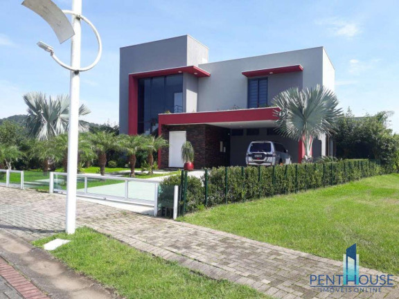 Imagem Casa com 3 Quartos à Venda, 370 m² em Centro - Camboriú Imagem Casa com 3 Quartos à Venda, 370 m² em Centro - Camboriú