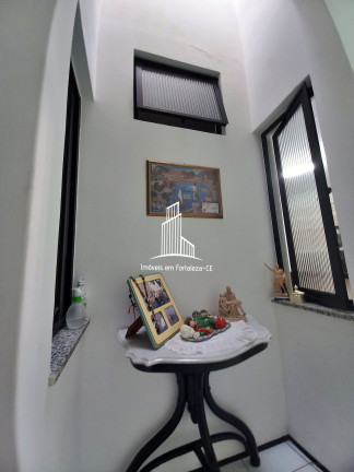 Imagem Casa com 4 Quartos à Venda, 202 m² em Centro - Fortaleza Imagem Casa com 4 Quartos à Venda, 202 m² em Centro - Fortaleza