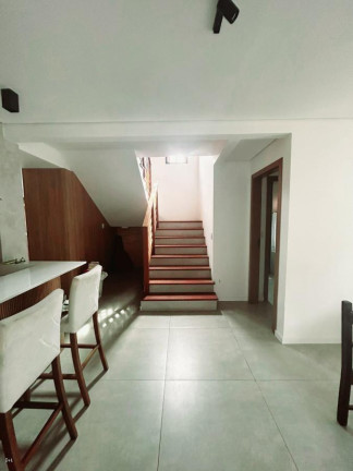 Imagem Sobrado com 3 Quartos para Alugar, 255 m² em Itacolomi - Balneário Piçarras