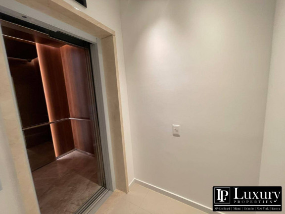 Imagem Apartamento com 3 Quartos para Alugar, 142 m² em Real Parque - São Paulo Imagem Apartamento com 3 Quartos para Alugar, 142 m² em Real Parque - São Paulo