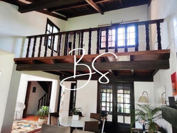 Imagem Casa com 4 Quartos à Venda, 810 m² em Vila Suzana - Canela