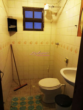 Imagem Casa com 4 Quartos à Venda, 300 m²