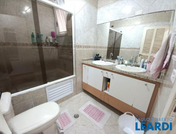 Imagem Sobrado com 3 Quartos à Venda, 181 m² em Vila Floresta - Santo André Imagem Sobrado com 3 Quartos à Venda, 181 m² em Vila Floresta - Santo André