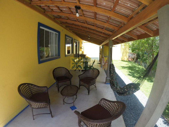 Imagem Casa com 4 Quartos à Venda, 120 m² em Centro - Porto Belo Imagem Casa com 4 Quartos à Venda, 120 m² em Centro - Porto Belo