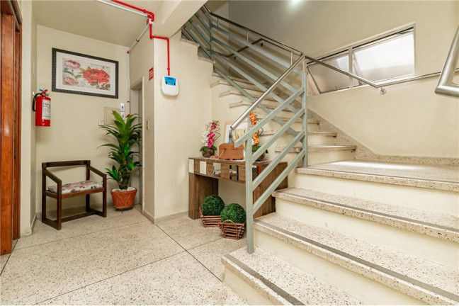 Imagem Apartamento com 1 Quarto à Venda, 39 m² em Passo Da Areia - Porto Alegre
