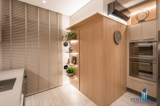 Imagem Apartamento com 4 Quartos à Venda, 174 m² em Pioneiros - Balneário Camboriú Imagem Apartamento com 4 Quartos à Venda, 174 m² em Pioneiros - Balneário Camboriú