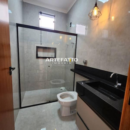 Imagem Casa com 3 Quartos à Venda, 140 m²