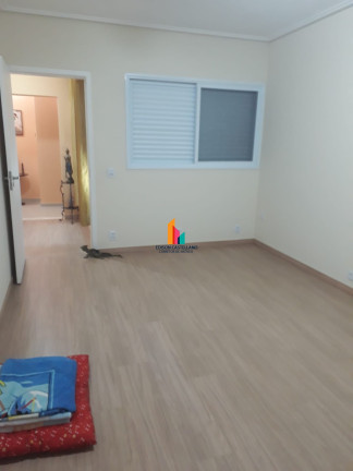 Imagem Casa com 4 Quartos à Venda, 240 m² em Horto De Santo Antonio - Jundiaí