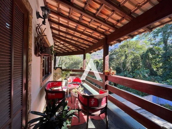 Imagem Casa com 3 Quartos à Venda, 400 m² em Parque Do Imbui - Teresópolis Imagem Casa com 3 Quartos à Venda, 400 m² em Parque Do Imbui - Teresópolis